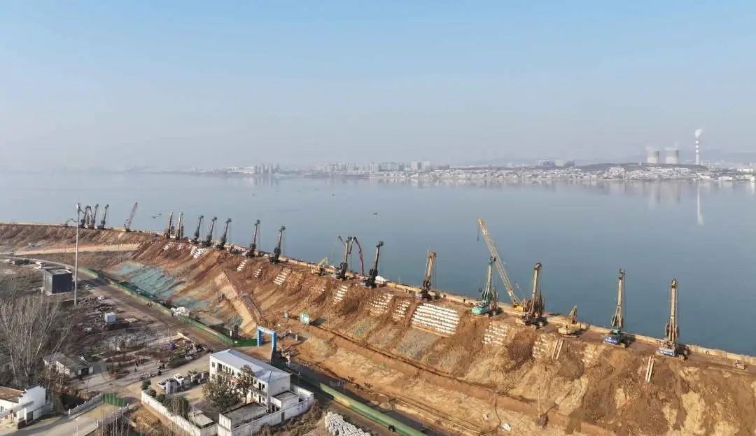 金泰SG系列抓斗主导白龟山水库除险加固工程，设备占比高达85%